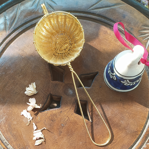 Woven Brass Tea Strainer – Medicinal Blends